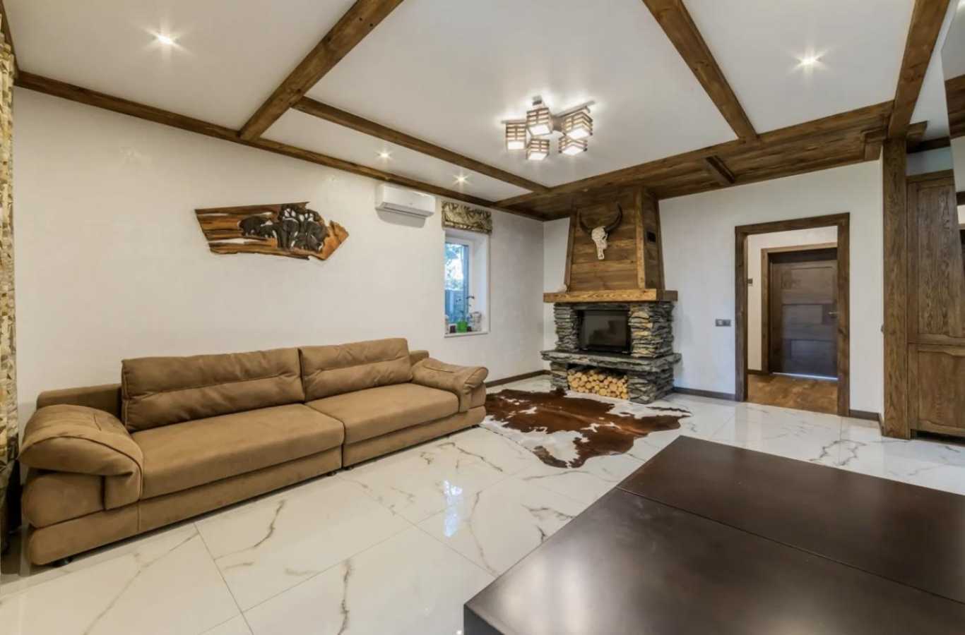 Продаж будинку 120 м², 2/10