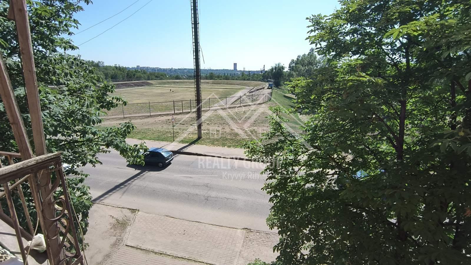 Продаж 2-кімнатної квартири 40 м², Бикова вул.