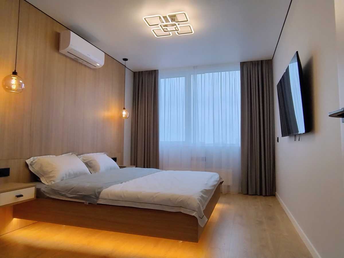 Продаж 1-кімнатної квартири 48 м², Родини Крістерів, 14