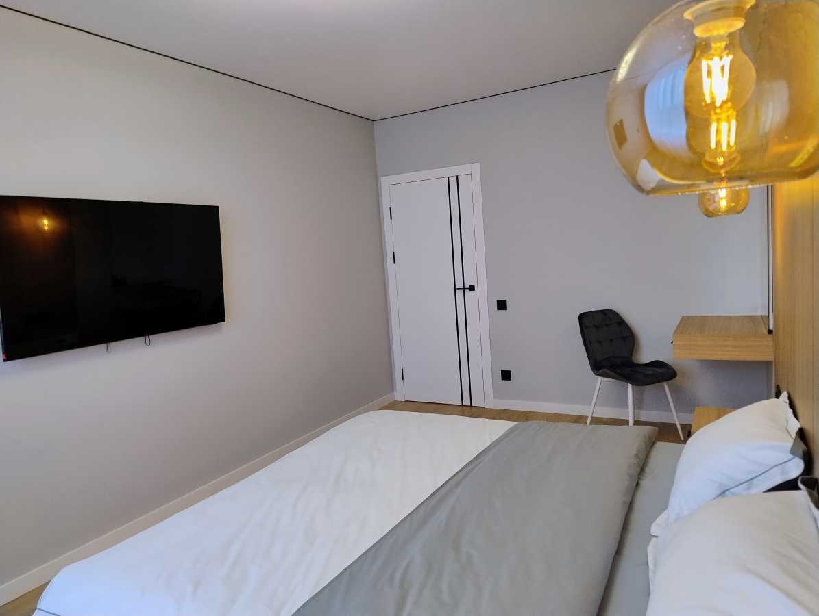 Продаж 1-кімнатної квартири 48 м², Родини Крістерів, 14