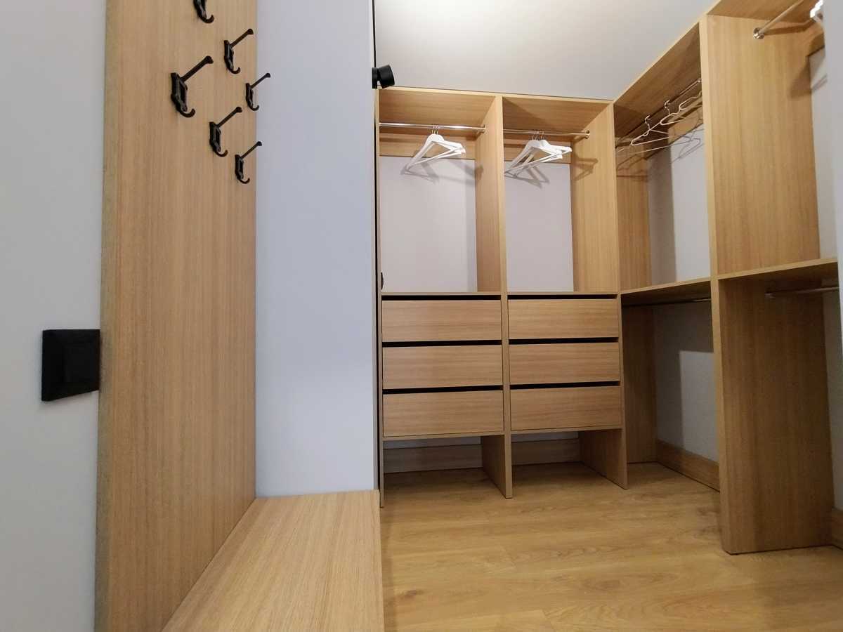 Продаж 1-кімнатної квартири 48 м², Родини Крістерів, 14