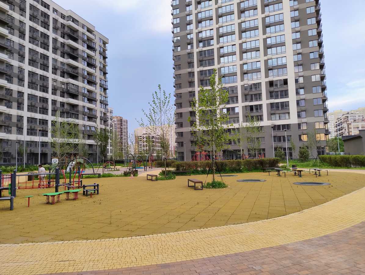 Продаж 1-кімнатної квартири 44 м², Родини Крістерів, 14б