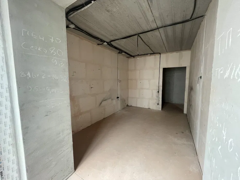 Продаж 2-кімнатної квартири 67 м²
