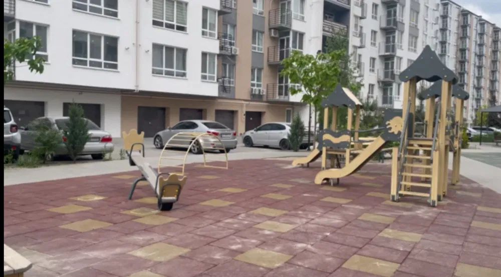 Продаж 2-кімнатної квартири 67 м²