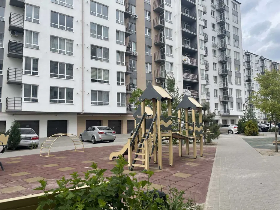 Продаж 2-кімнатної квартири 67 м²