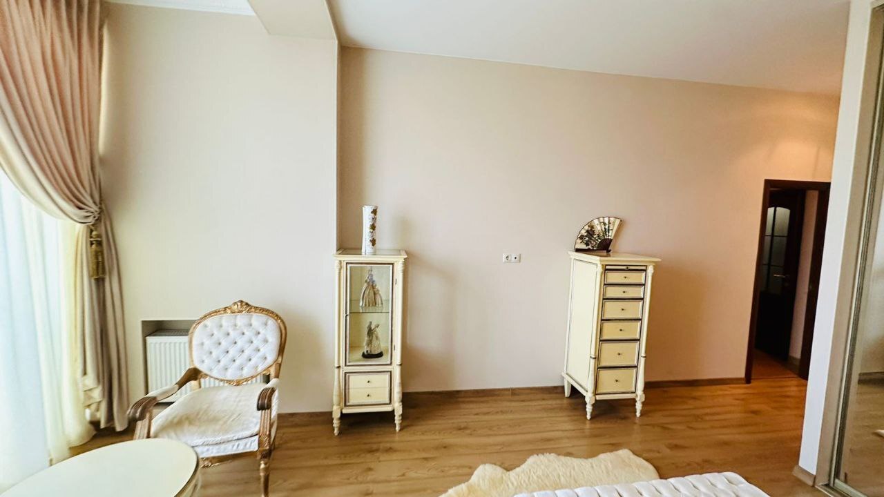 Аренда 3-комнатной квартиры 160 м², Гагаринское Плато ул., 5/3