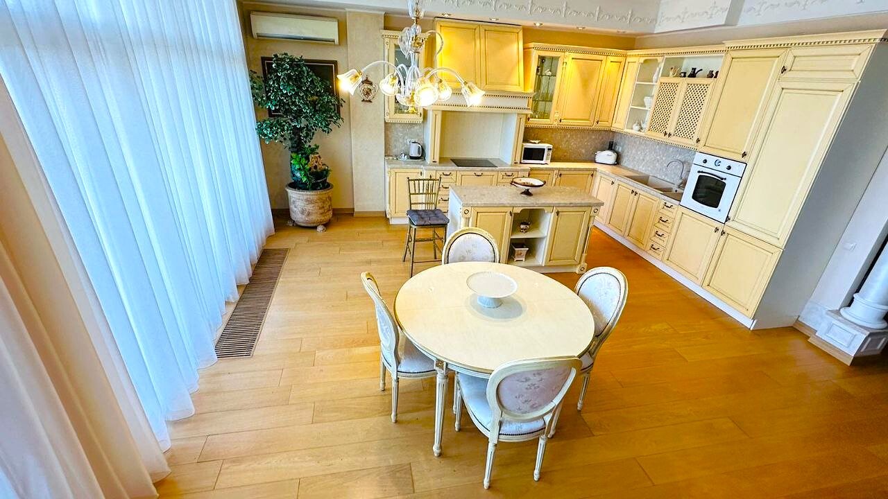 Аренда 3-комнатной квартиры 160 м², Гагаринское Плато ул., 5/3