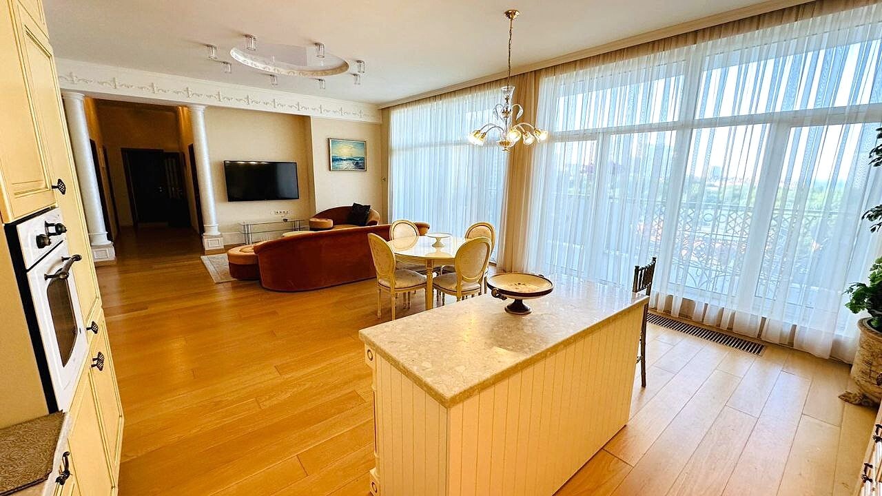 Аренда 3-комнатной квартиры 160 м², Гагаринское Плато ул., 5/3