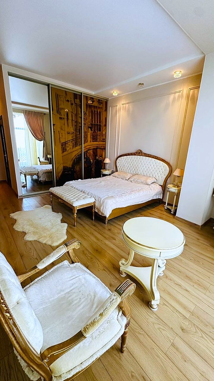 Аренда 3-комнатной квартиры 160 м², Гагаринское Плато ул., 5/3