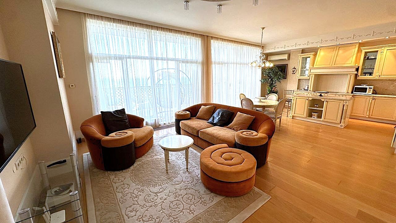 Аренда 3-комнатной квартиры 160 м², Гагаринское Плато ул., 5/3