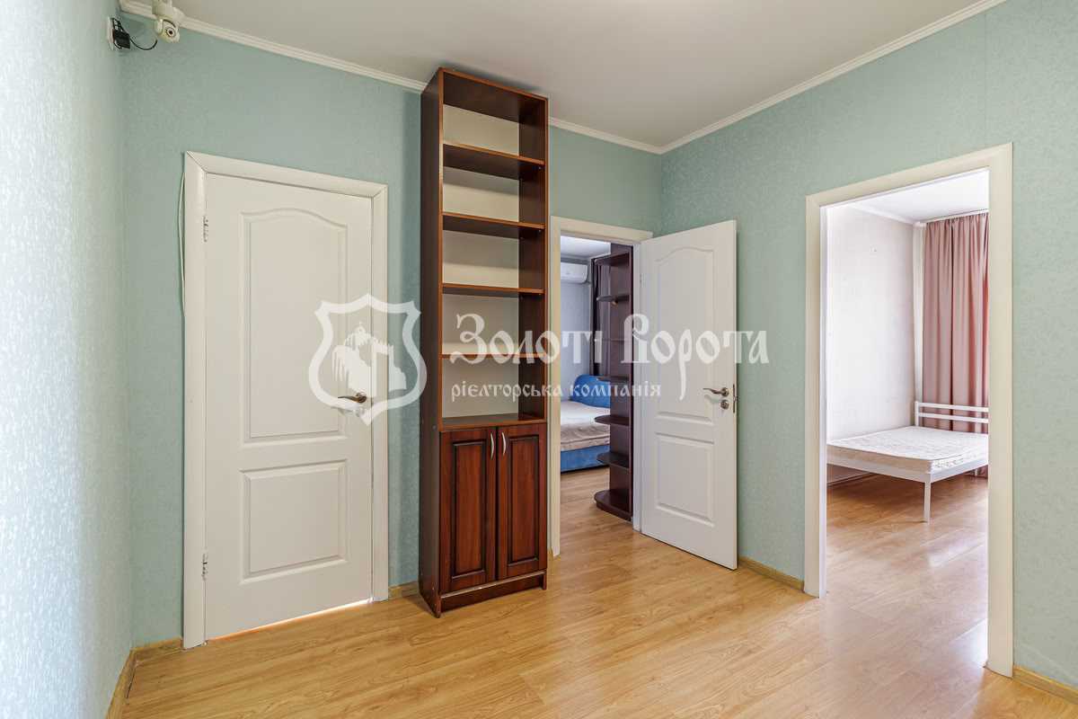 Продаж 3-кімнатної квартири 70.6 м², Оболонський просп., 34