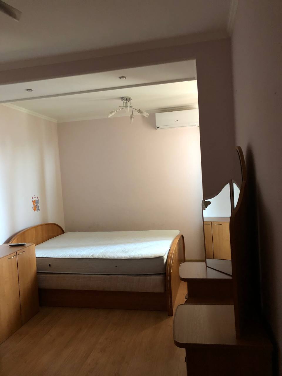 Аренда 2-комнатной квартиры 73 м², Генерала Геннадия Воробьева ул.
