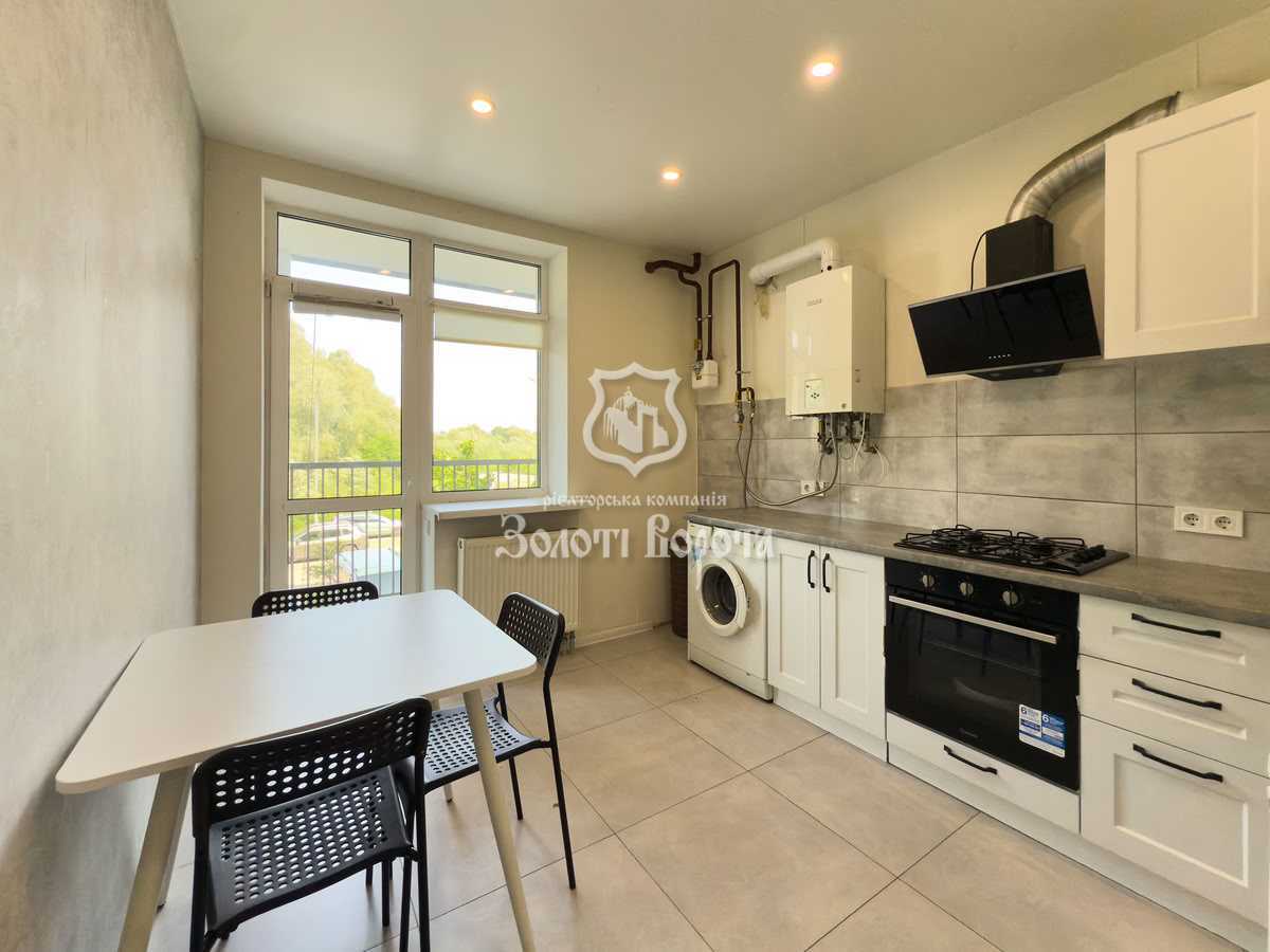 Продаж 1-кімнатної квартири 38 м², Героїв Крут вул., 16