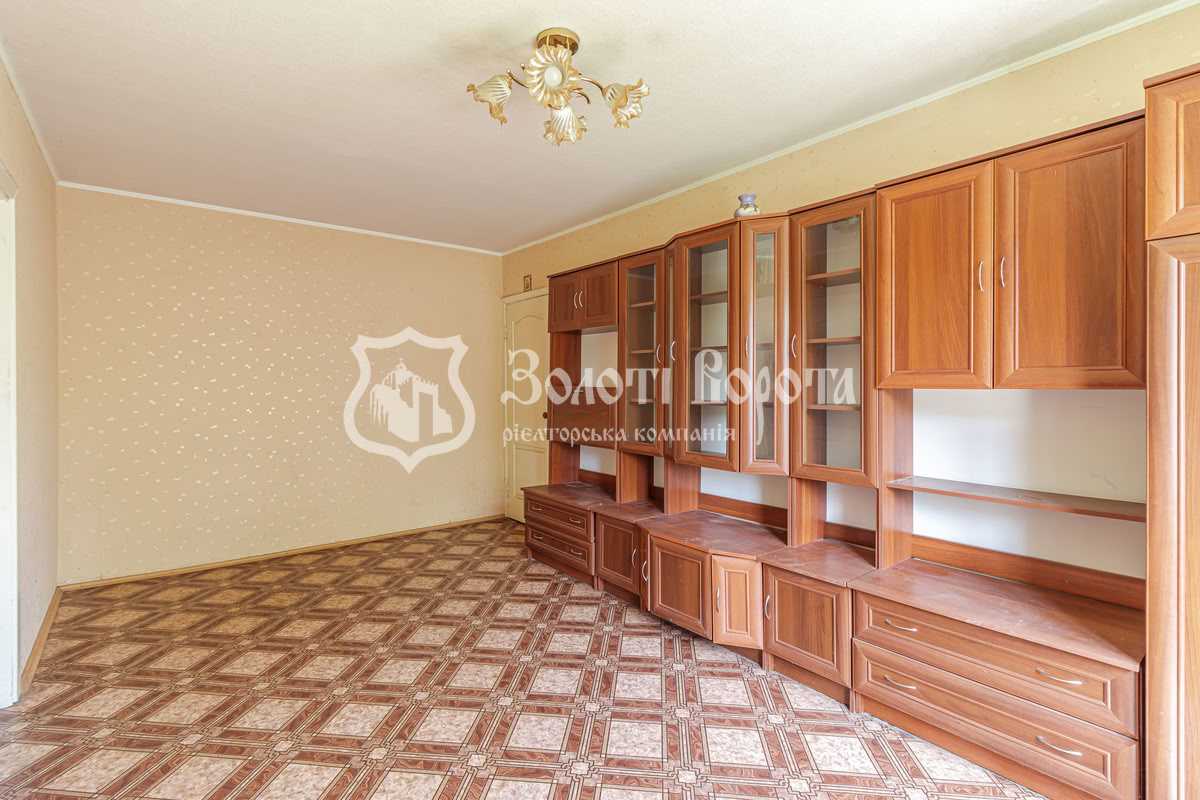 Продаж 3-кімнатної квартири 57 м², Кольцова бул., 19