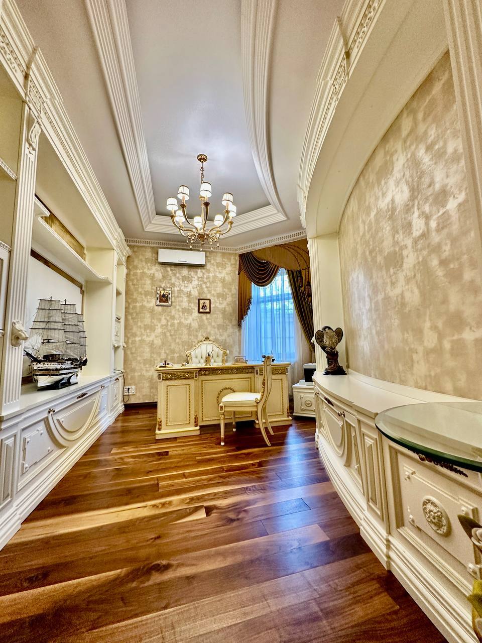 Продажа дома 700 м², Львовская ул.