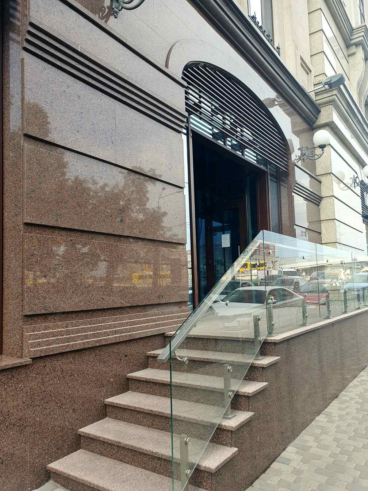 Оренда торговельного приміщення 235 м², Ярославська вул.
