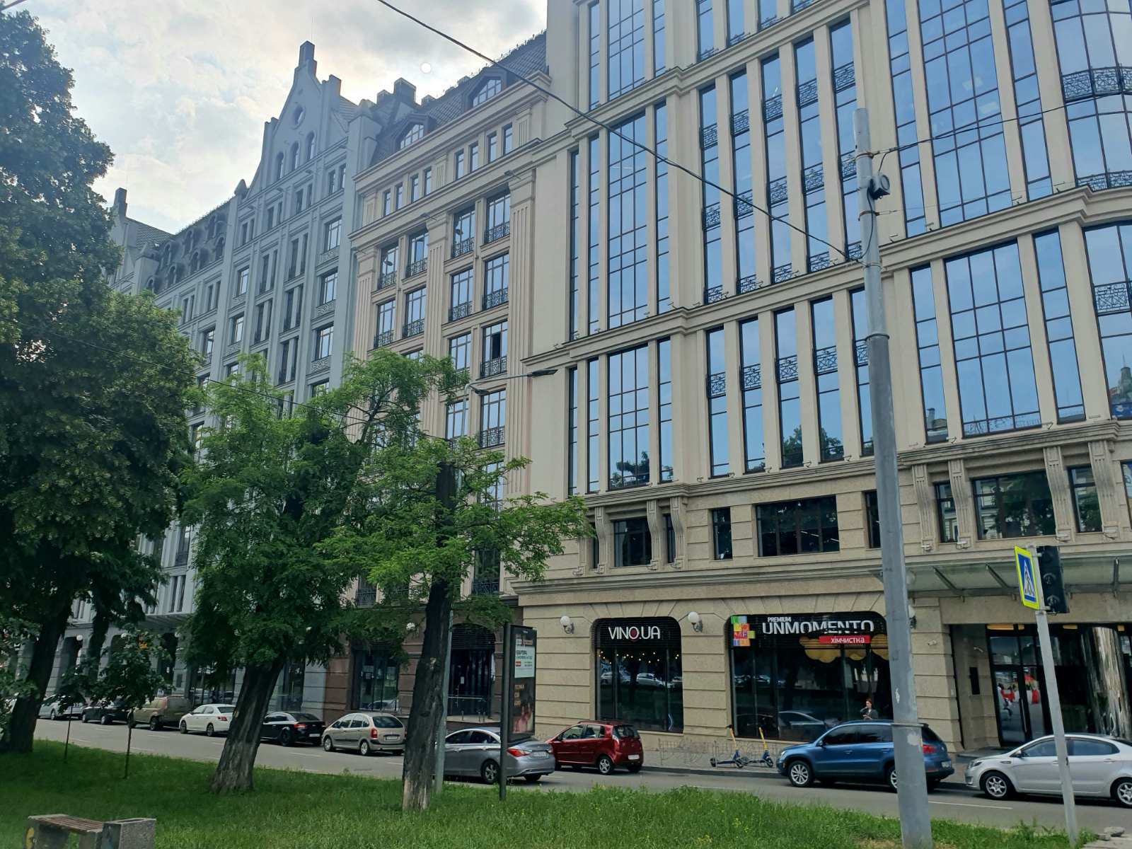 Оренда торговельного приміщення 235 м², Ярославська вул.