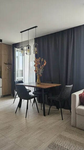 Продаж 2-кімнатної квартири 60 м², Нижньохолодногірська вул.