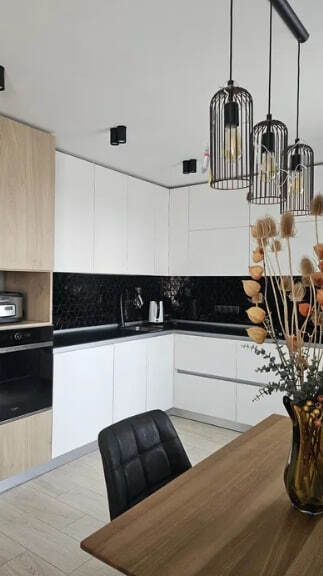 Продаж 2-кімнатної квартири 60 м², Нижньохолодногірська вул.