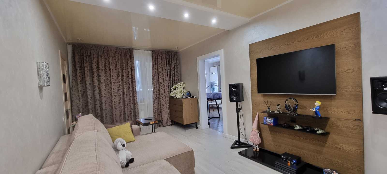 Продаж 3-кімнатної квартири 76 м², Єлизавети Чавдар вул., 14