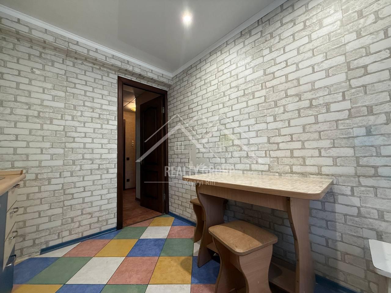 Продаж 3-кімнатної квартири 60.2 м², Віталія Матусевича вул., 30