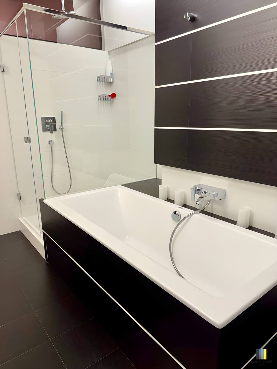 Продаж 3-кімнатної квартири 118 м², Бригадна вул.