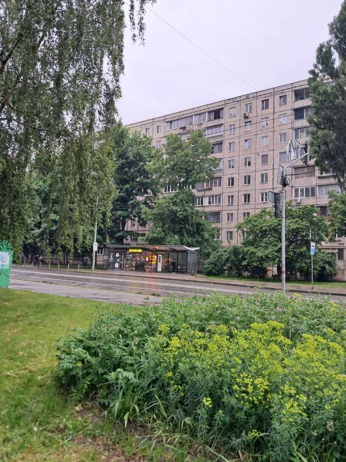 Продаж 2-кімнатної квартири 46 м², Гната Юри вул., 2/12