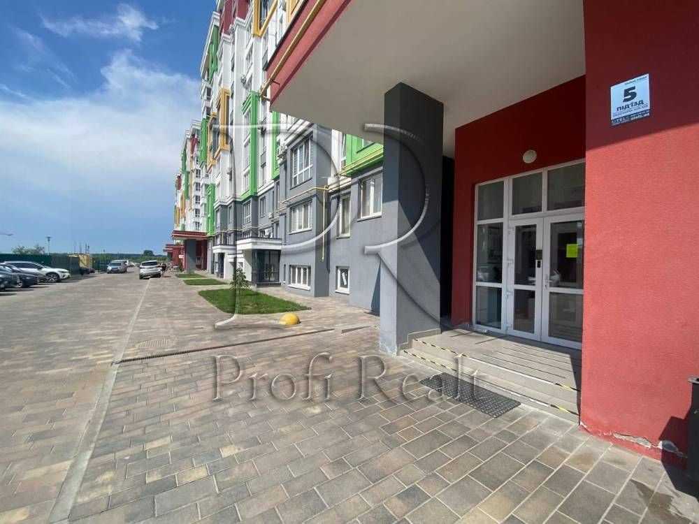 Продаж 2-кімнатної квартири 74 м², Машинобудівників вул., 16