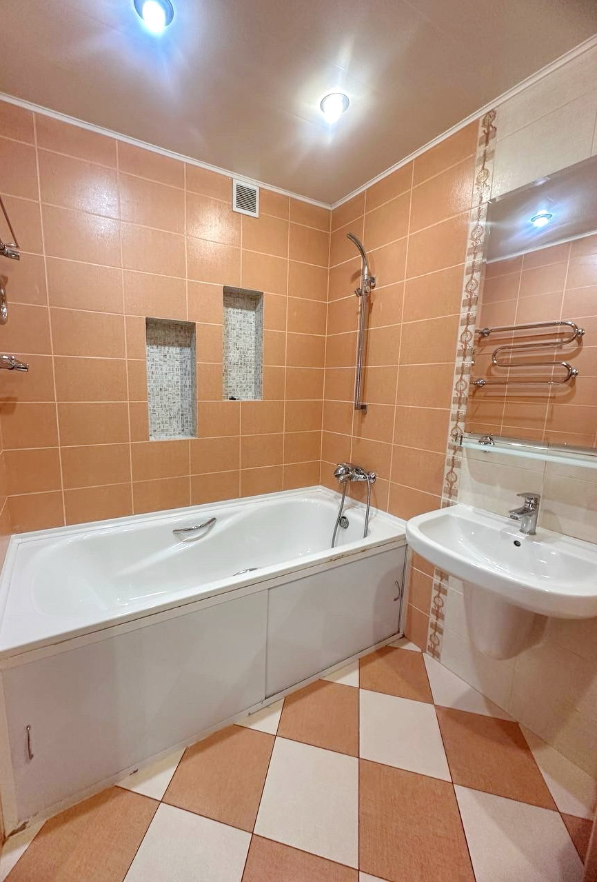Продажа 2-комнатной квартиры 48 м², Олимпийская ул., 1