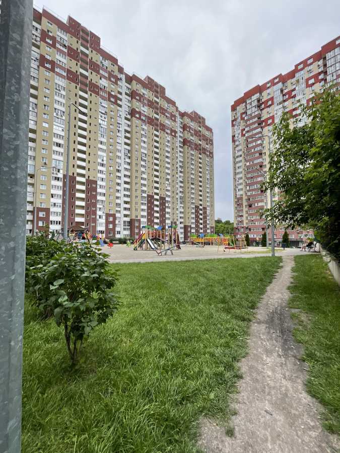 Продаж 1-кімнатної квартири 55 м², Ясинуватський пров., 11