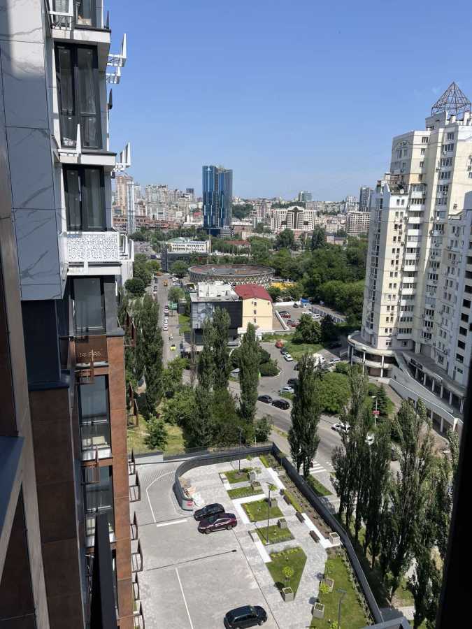Продаж 1-кімнатної квартири 52 м², Кудряшова вул., 8-10