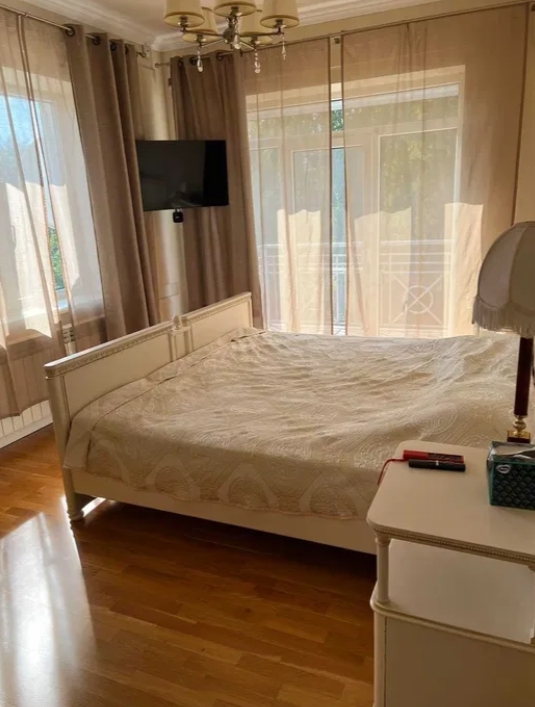 Оренда будинку 340 м², Зої Космодем'янської вул.