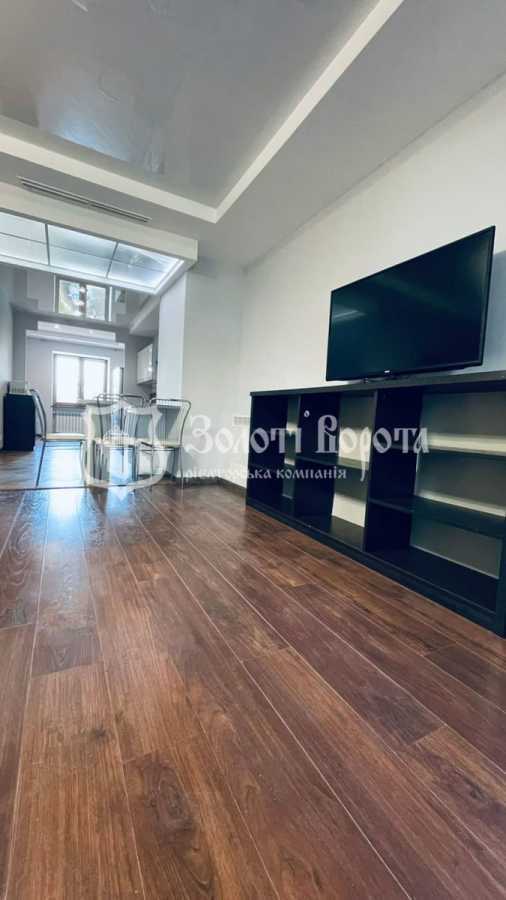 Продаж 3-кімнатної квартири 125 м², Топольова вул., 4-8