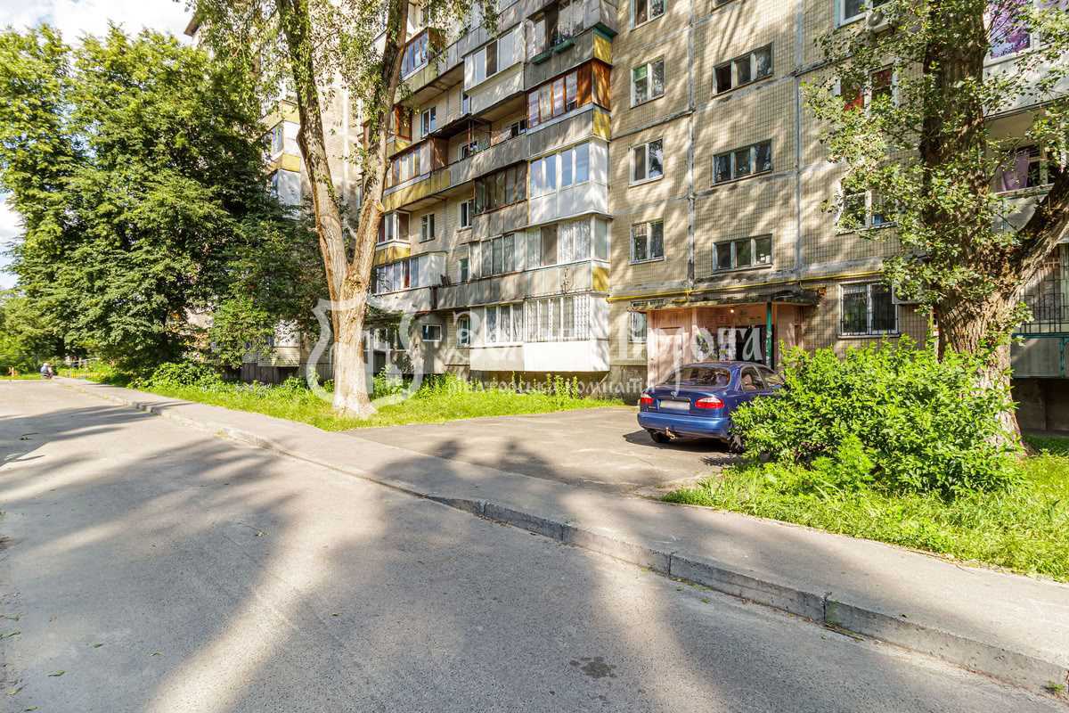 Продаж 1-кімнатної квартири 31 м², Світлицького вул., 24