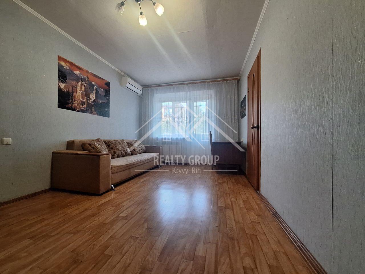 Продаж 2-кімнатної квартири 43 м², Тесленко вул., 8