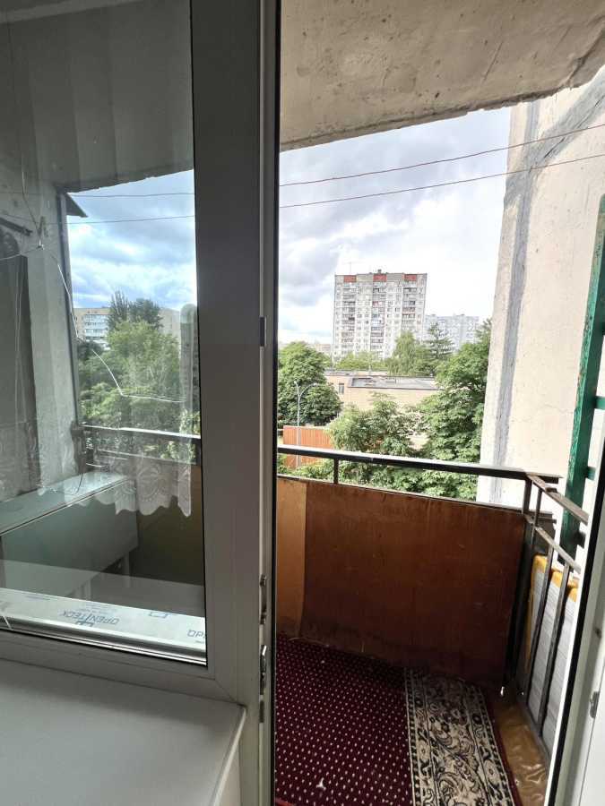 Продаж 1-кімнатної квартири 34 м², Академіка Корольова просп., 12і