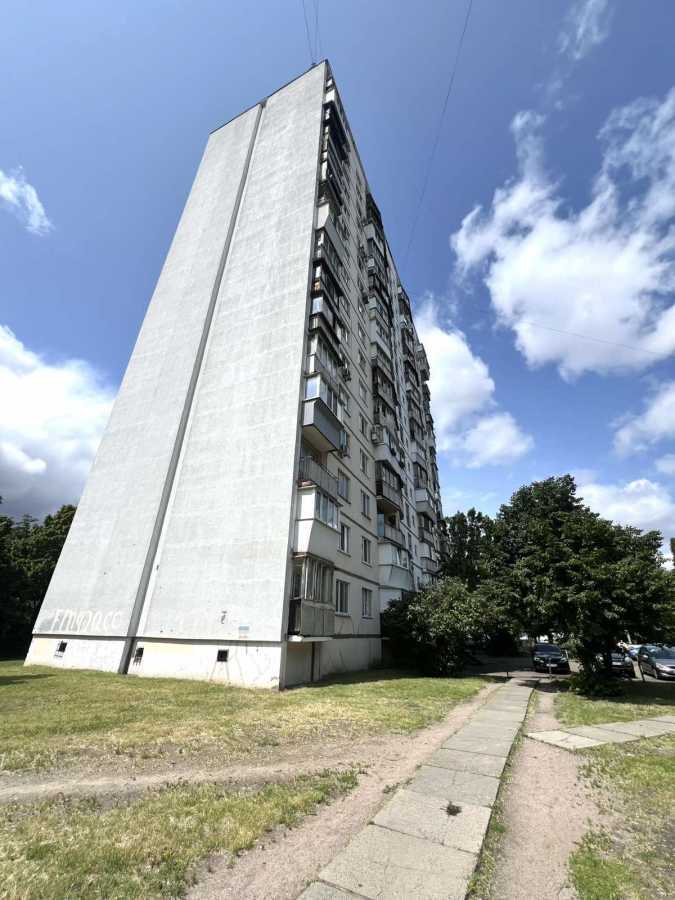 Продаж 1-кімнатної квартири 34 м², Академіка Корольова просп., 12і