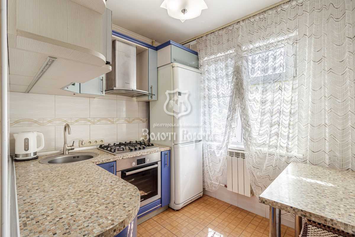 Продаж 2-кімнатної квартири 46 м², Академіка Туполєва вул., 15В