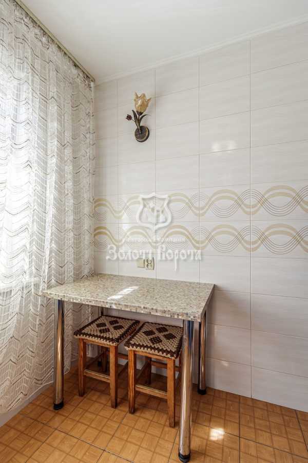 Продаж 2-кімнатної квартири 46 м², Академіка Туполєва вул., 15В