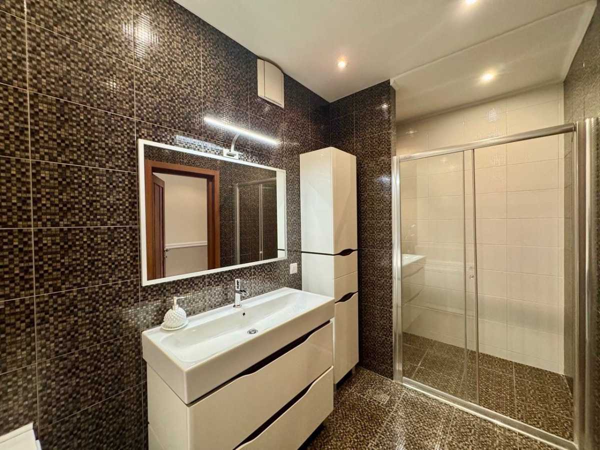 Продаж 4-кімнатної квартири 146.5 м², Раїси Окіпної вул., 10