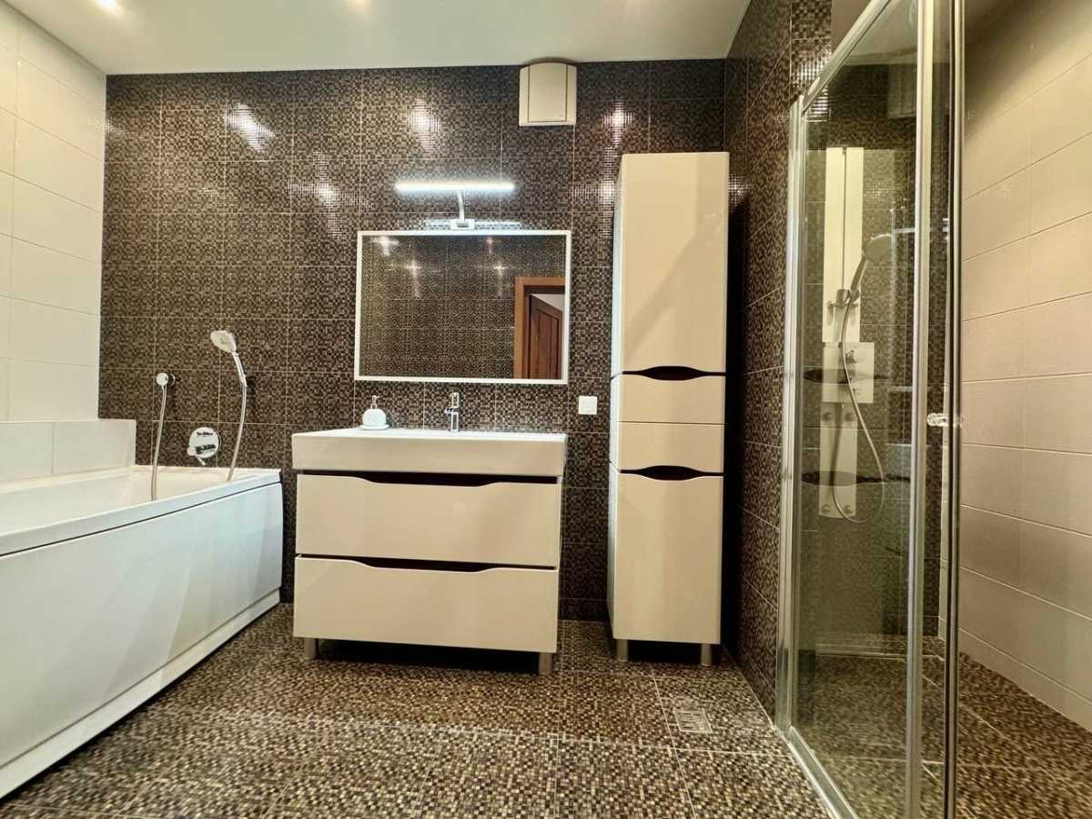 Продаж 4-кімнатної квартири 146.5 м², Раїси Окіпної вул., 10