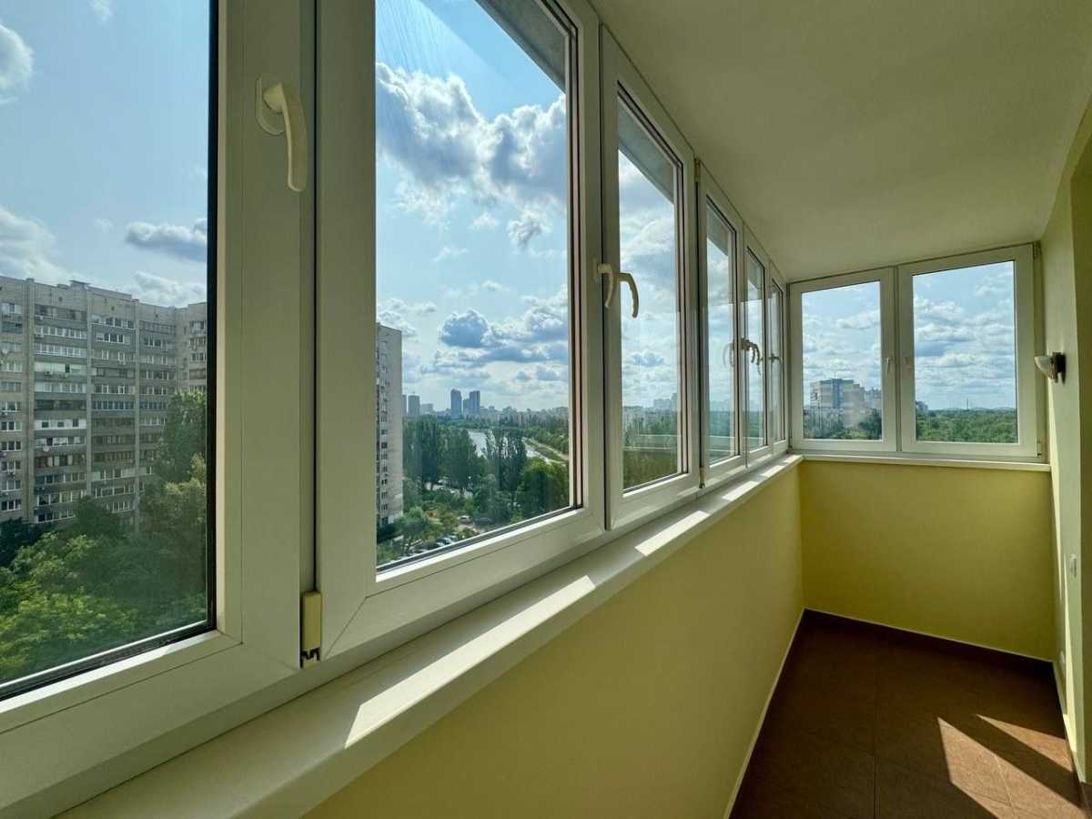 Продаж 4-кімнатної квартири 146.5 м², Раїси Окіпної вул., 10