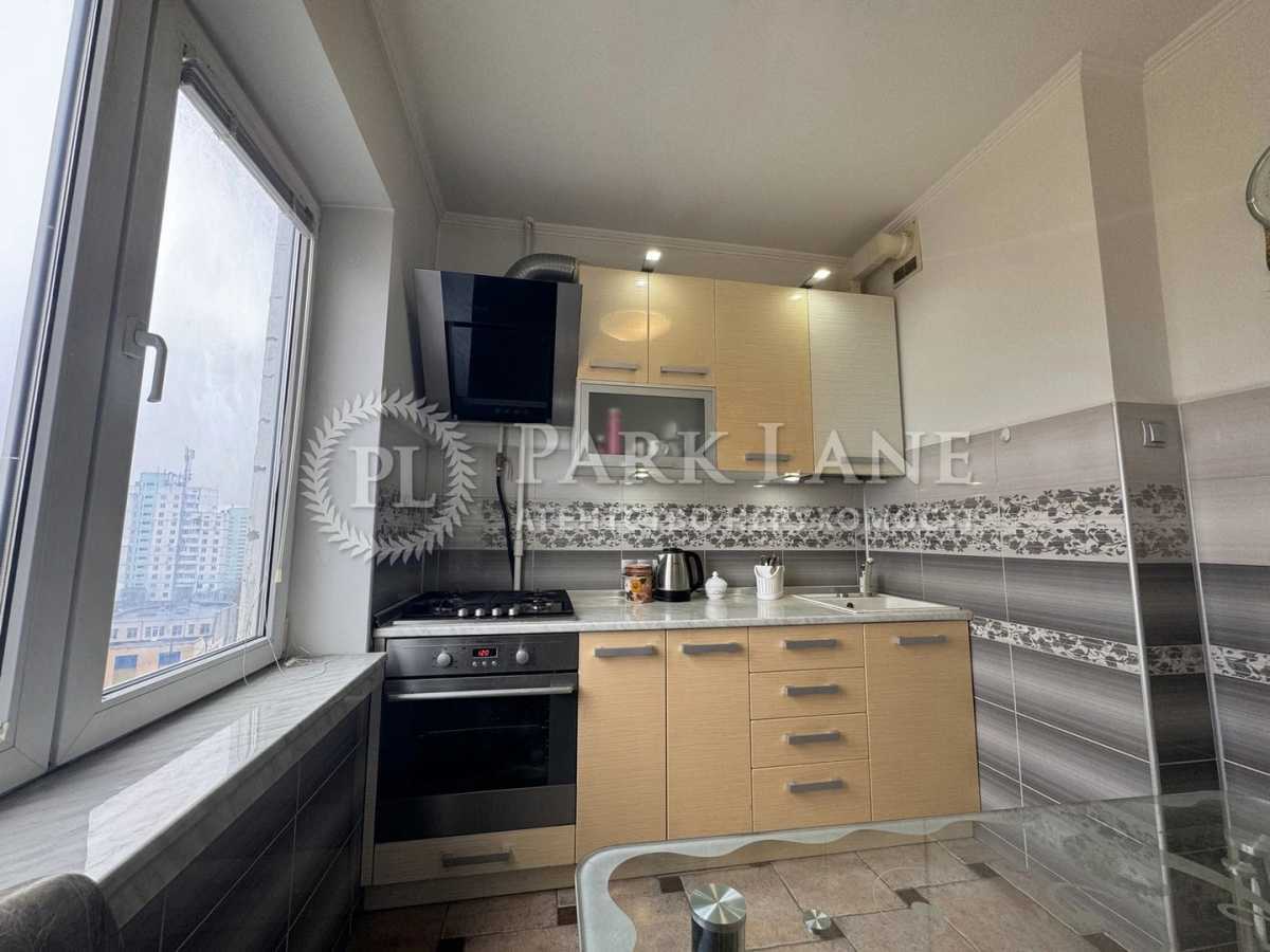 Продаж 2-кімнатної квартири 53 м², Йорданська вул., 17