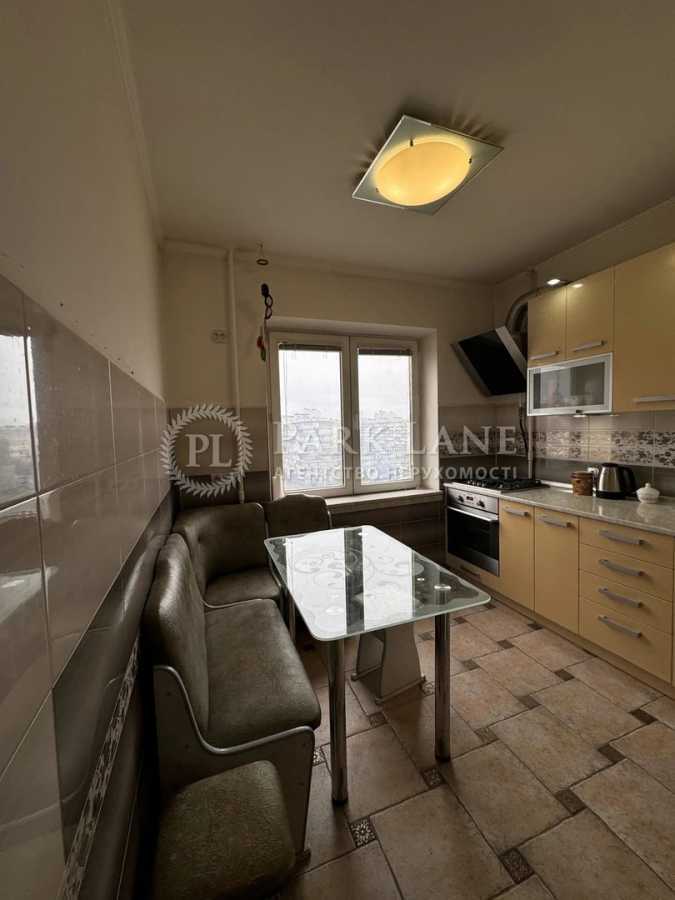 Продаж 2-кімнатної квартири 53 м², Йорданська вул., 17
