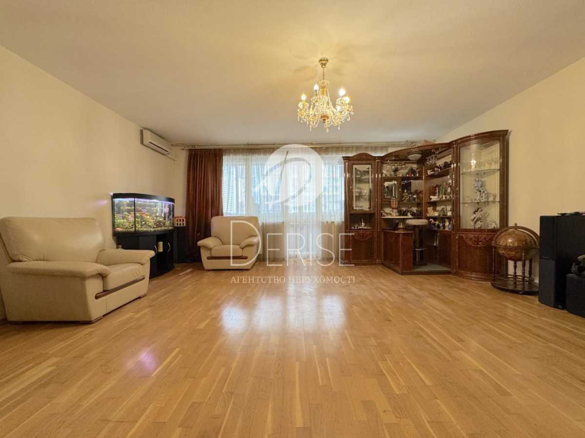 Продаж 4-кімнатної квартири 190 м², Василя Тютюнника вул., 40