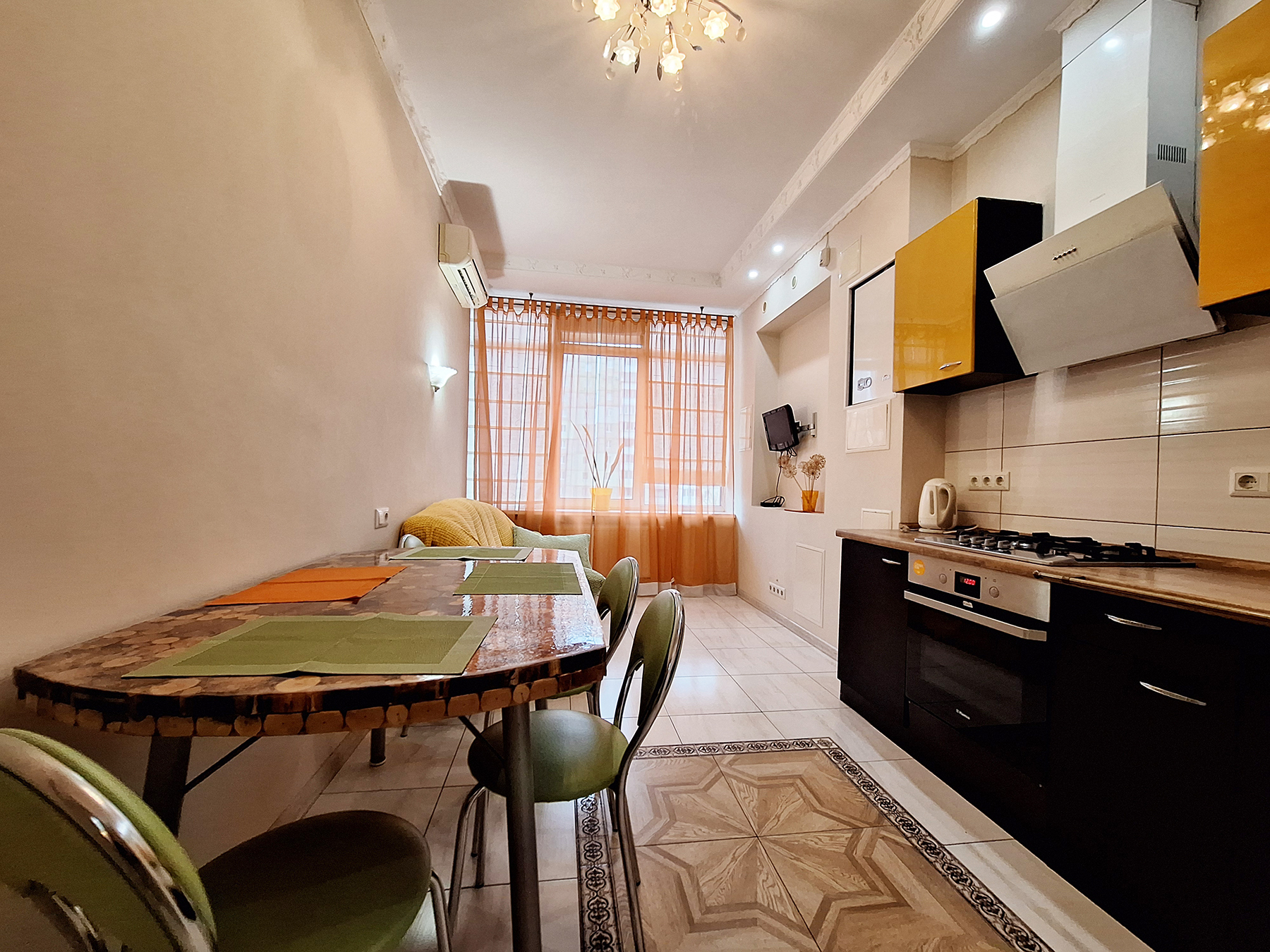 Оренда 1-кімнатної квартири 50 м², Академіка Єфремова вул., 8А