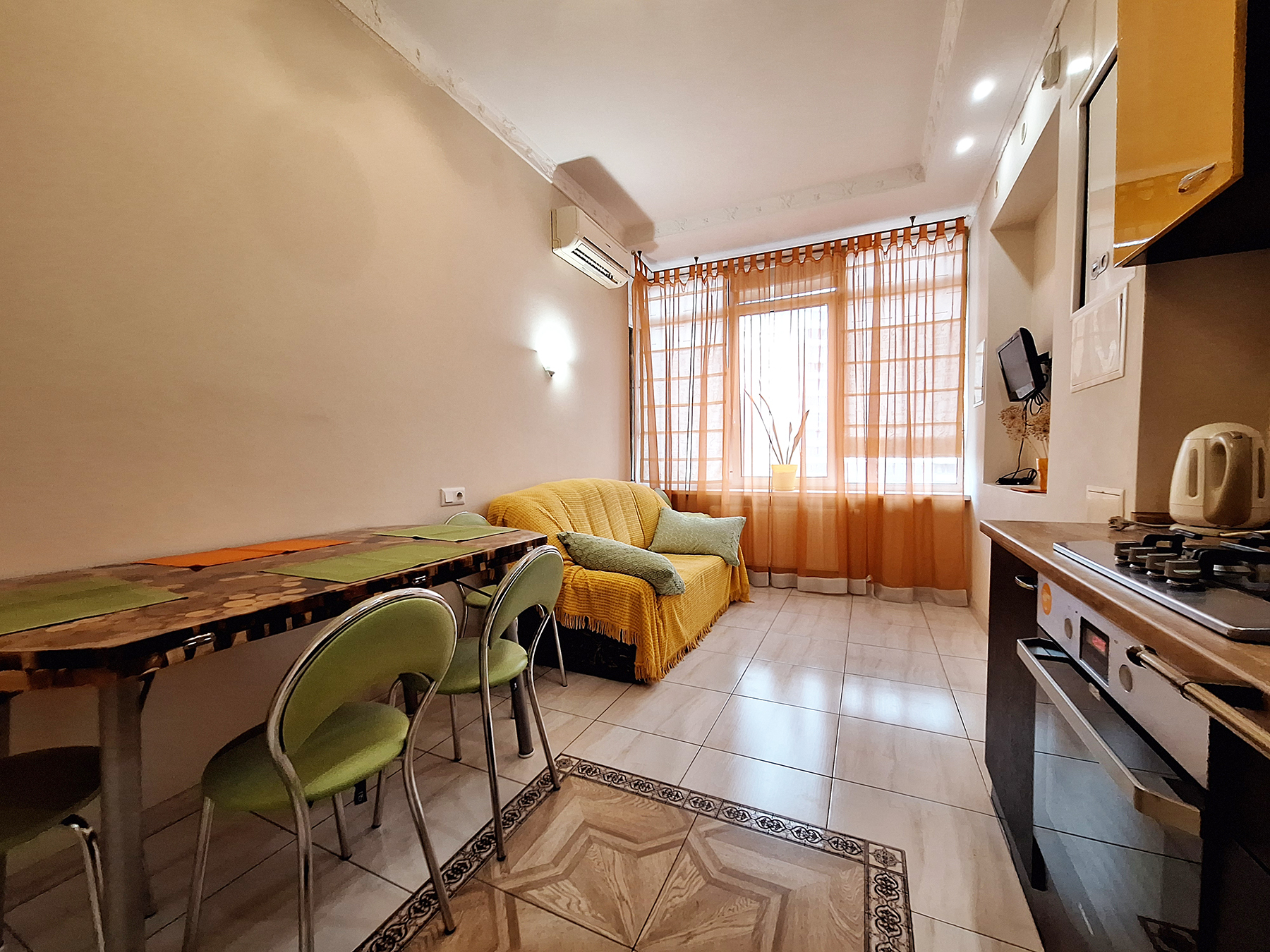 Оренда 1-кімнатної квартири 50 м², Академіка Єфремова вул., 8А