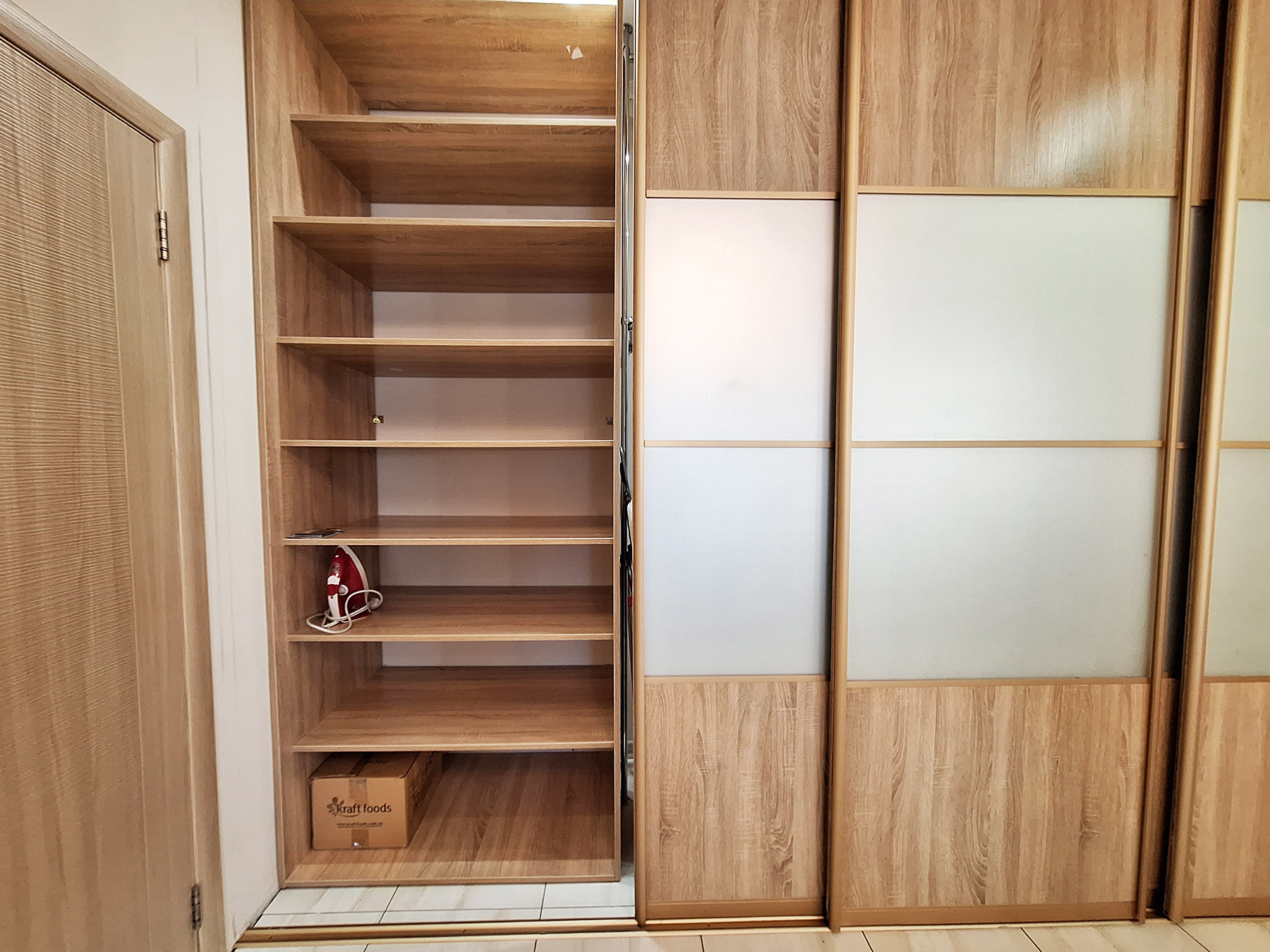 Оренда 1-кімнатної квартири 50 м², Академіка Єфремова вул., 8А