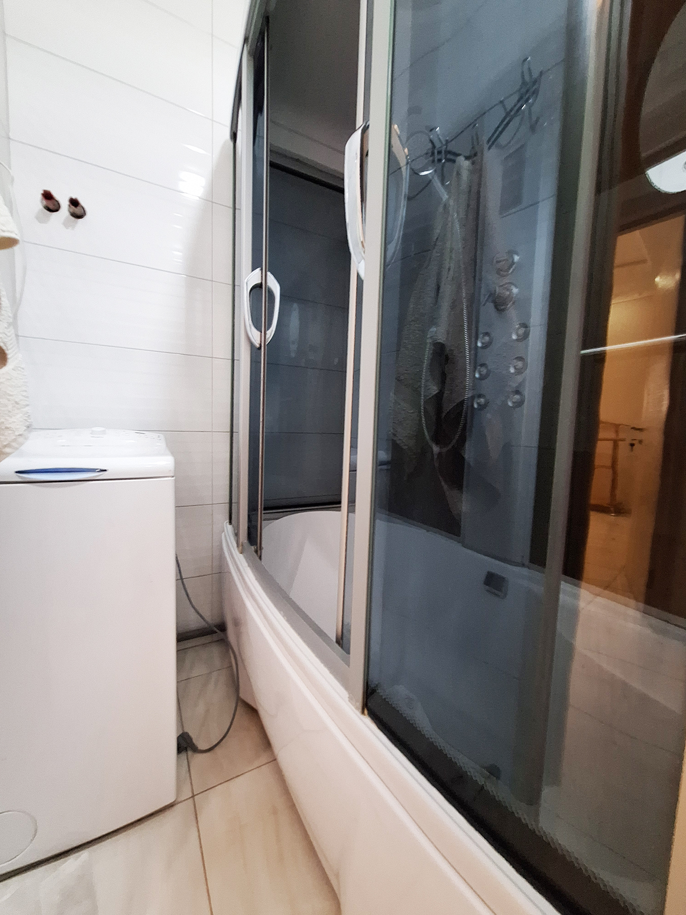 Оренда 1-кімнатної квартири 50 м², Академіка Єфремова вул., 8А