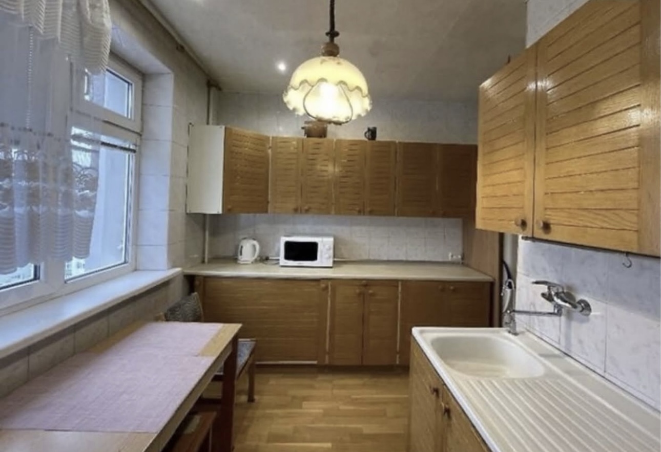 Продаж 2-кімнатної квартири 53 м², Садовий про-д, 24А